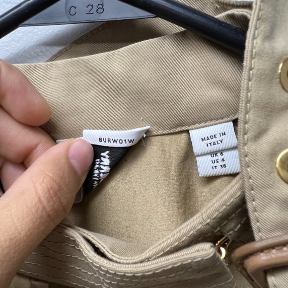 Burberry Womens Tan Cut Off Long Sleeve Mock Neck Pullover Blouse Top Size 4 - Picture 11 of 13